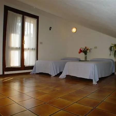 빌라 Row House With Garden For 8 Guests In Lignano Pineta *