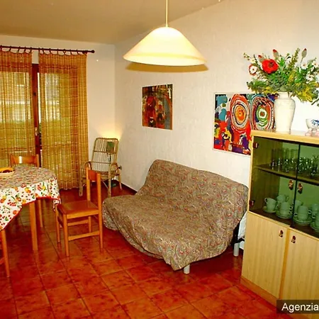 Row House With Garden For 8 Guests In Lignano Pineta *