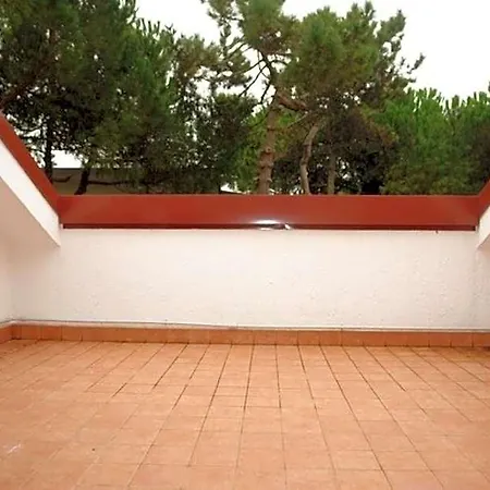 فيلة Row House With Garden For 8 Guests In Lignano Pineta *