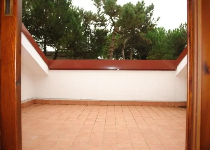 Row House With Garden For 8 Guests In Lignano Pineta Lignano Sabbiadoro