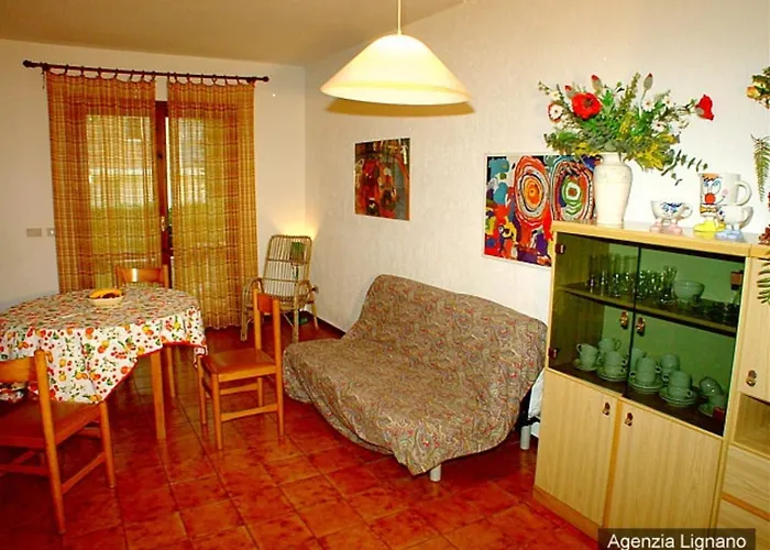 Row House With Garden For 8 Guests In Lignano Pineta *